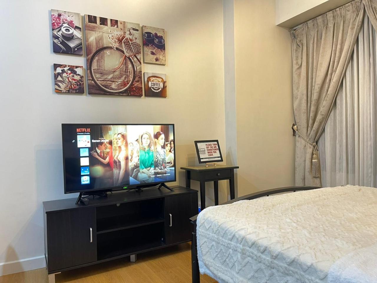 8 Adriatico Staycation Manila Pokoj fotografie